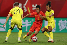 高于2
